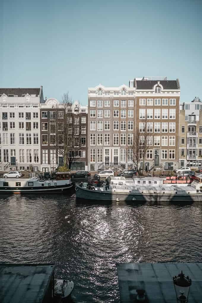 فندق-لوكشري-سويتس-أمستردام-5-نجوم