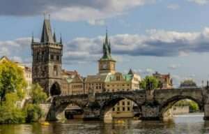 اكتشف أسرار السياحة في براغ المسافرون التي لا يخبرك بها أحد اكتشف أسرار السياحة في براغ المسافرون التي لا يخبرك بها أحد