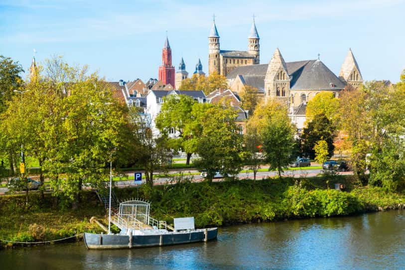 جولات سياحية في ماستريخت هولندا المسافرون العرب
