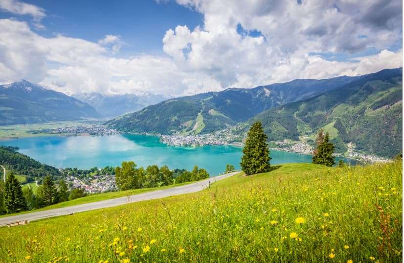 سواق عربي في النمسا